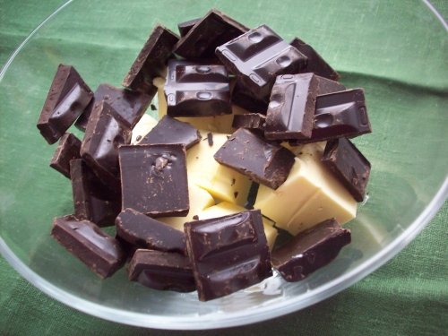 шоколад и масло кусочками