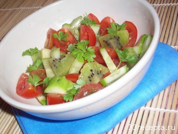 овощной салат с киви