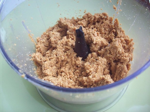 Как измельчить арахис для торта